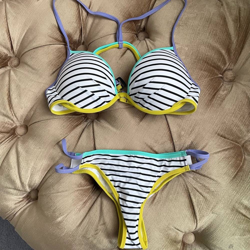 VS SWIM Cheeky Bikini